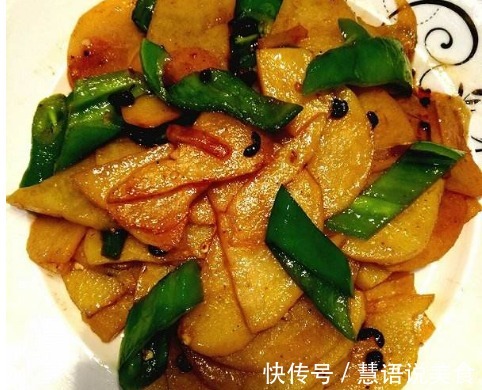 土豆别再炒丝了，这么做的超级美味又下饭，还能抗衰老