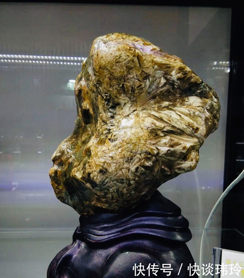 优美|奇石欣赏:围观 精巧别致的珍品奇石 大自然的瑰宝果然奇特优美