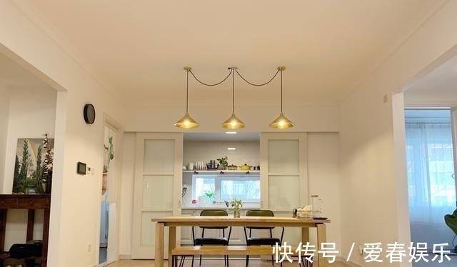 装修|她在玄关做个“落尘区”,衣帽间不要柜体和柜门,谁见过!