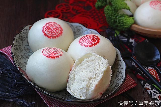 正确做法|蒸馒头,直接放酵母大错特错,告诉你正确做法,馒头又香又软