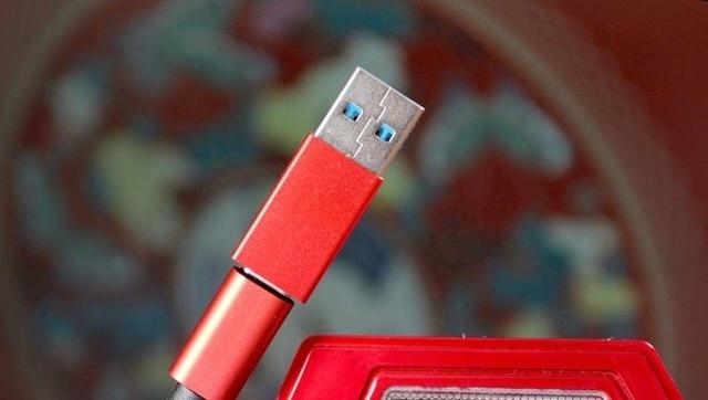 漫威迷|钢铁侠护体,这款移动固态硬盘见过吗?漫威迷不容错过