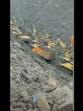 |搞笑GIF:不管这个女孩在哪个城市,我一定要得到她