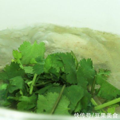 饭店大厨说漏嘴的秘密，萝卜生蚝汤这样做才好吃