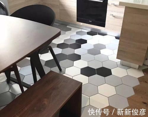 书房|她家仅69㎡,餐厅厨房对换,隔出一个书房,全屋漂亮极了