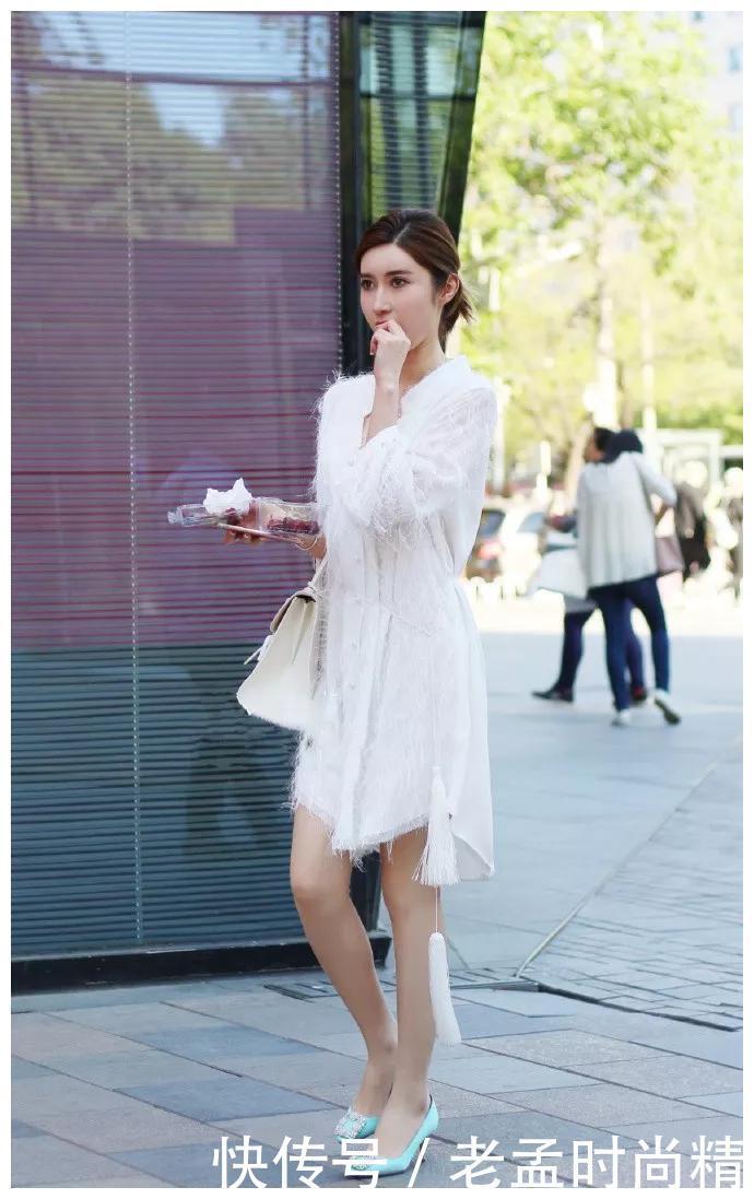 穿出|高跟鞋给人一种清爽大方的感觉, 同时也穿出了十足的时尚感