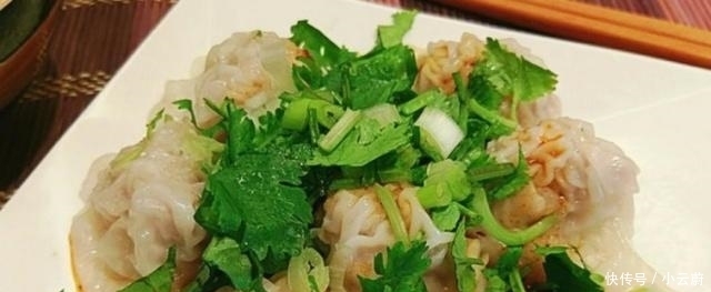  抄手|包子油条靠边站，它才是“懒人早餐”，喷香四溢，吃一口就上瘾