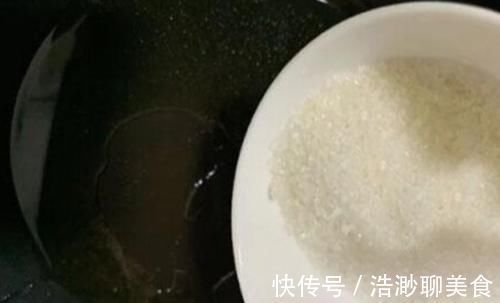 入冬后，这甜品我家隔三差五吃，一煮一炒，甜甜糯糯，热乎又暖胃