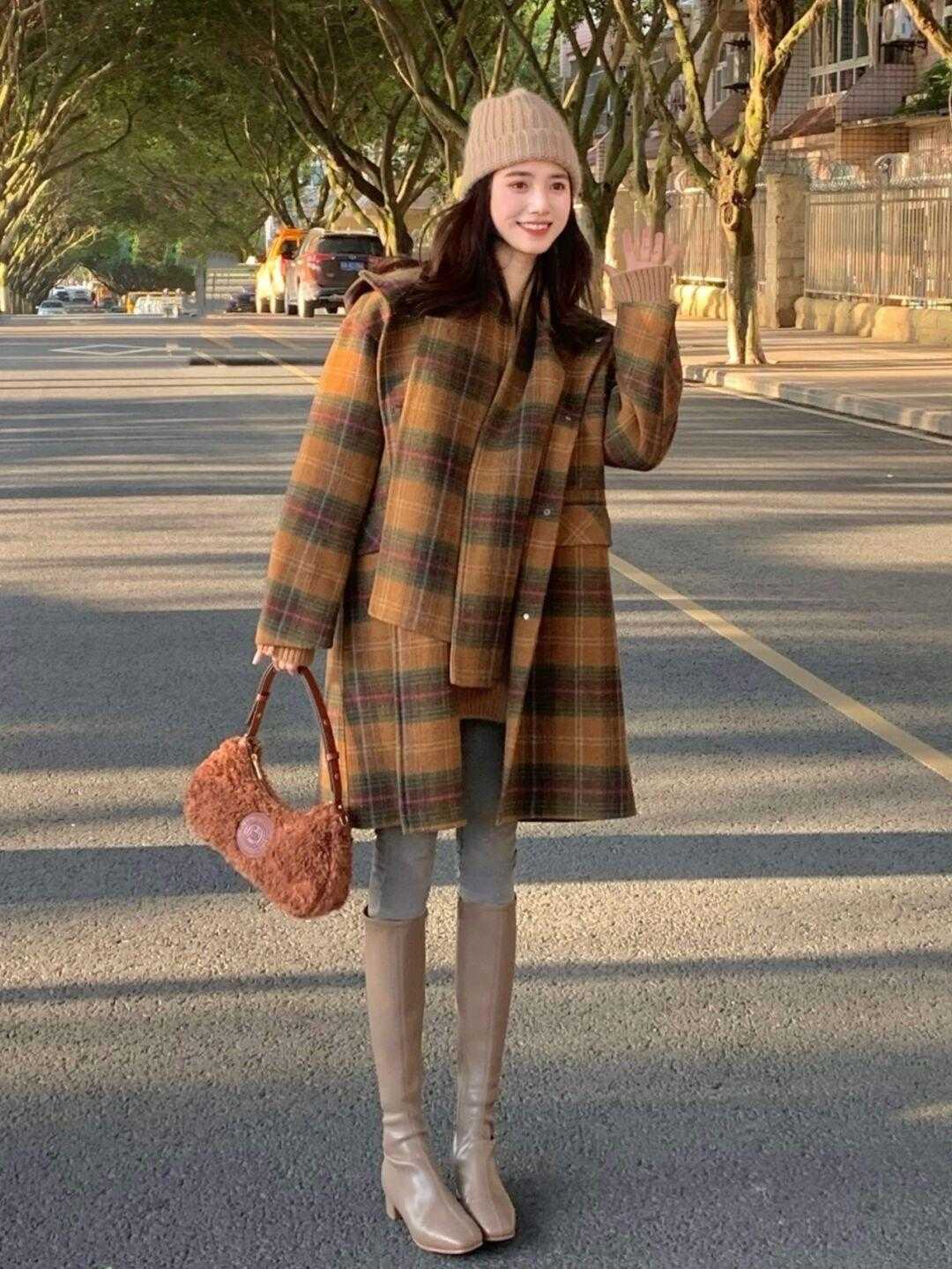 毛衣|冬色的大衣搭配,就该有森林的气息