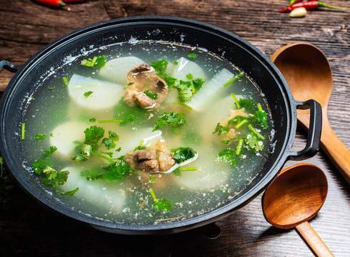 不管炖肉还是排骨,3种调料不能放,不然汤不鲜肉不香,还有怪味