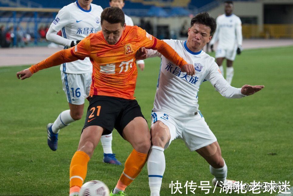 黃牌|武漢隊(duì)遇黃牌危機(jī)！12人有牌2人三黃，距保級(jí)卻還差一場(chǎng)勝利