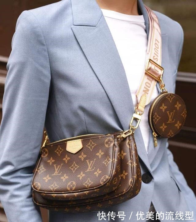 小姐姐 一眼就看穿,你路易威登五合一包是假货,鉴定师“五金肩带扣”!