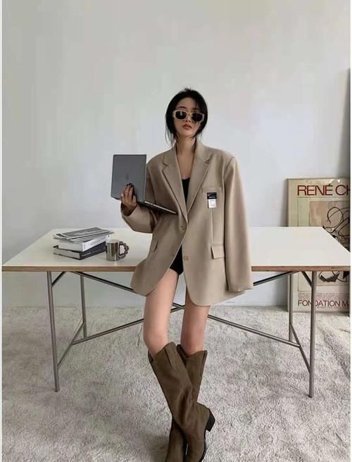 女人怎么搭配衣服漂亮气质