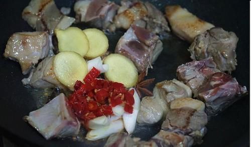 今年的肉类都在“疯涨”，就它被忽略了，才15块钱1斤，好吃便宜