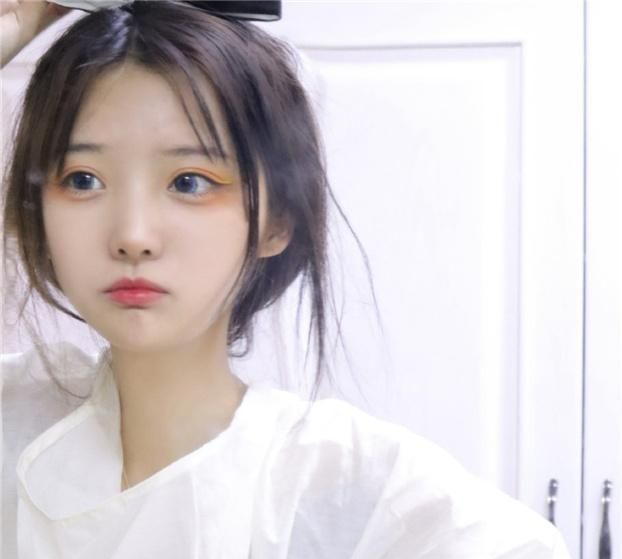 殷世航脱离“低趣味”?看到他和学生1互动画面,黑粉集体自闭!