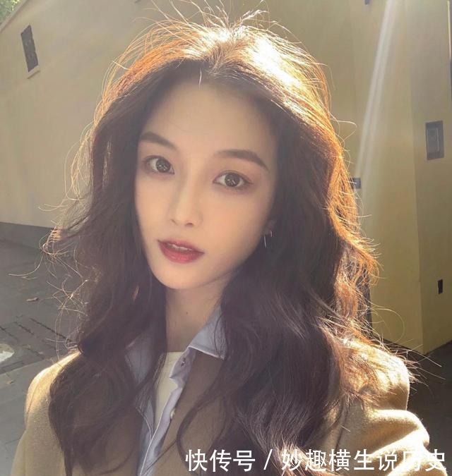 脸型|“显脸小”的四大发型气垫烫圆脸专属,方脸法式烫更高级!