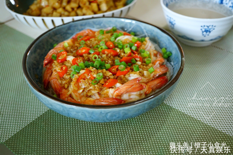 母子俩的1天3顿饭,在朋友圈火了,吃好吃饱不浪费,网友很优秀