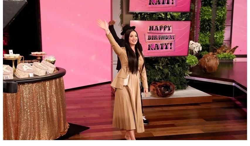 水果姐成为《艾伦秀》最新主持人