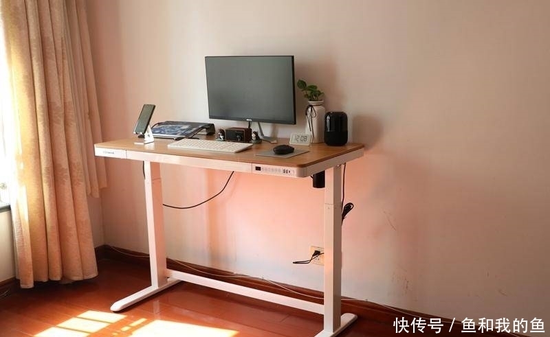 升降|我的梦想桌面,简约大气、智能升降,乐歌E5电动升降桌体验