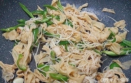 抗皱纹|天然“黄体酮”被找到，女性常吃，美白抗皱纹，50岁不显老