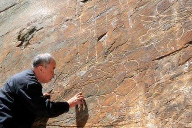 专家|十年前,专家在一县城发现了大量石刻,从此揭开了唐蕃古道之谜