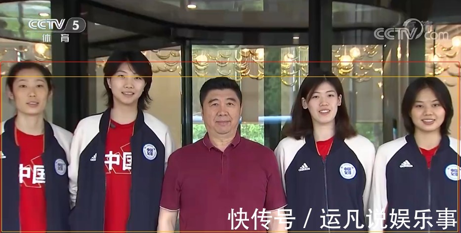 龚翔宇|女排合影暴露真实身高，袁心玥或2米03，杨昊：龚翔宇超过1米9