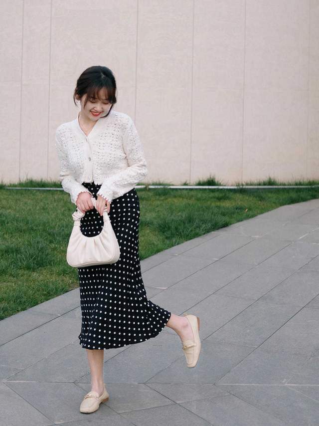 淑女鞋|小个子秋天的穿衣模板,从马甲到风衣全给你展示了,可以直接照搬