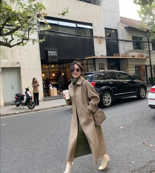 搭配 大衣里面穿什么时尚不臃肿？从这三款内搭入手，优雅暖和又显气质