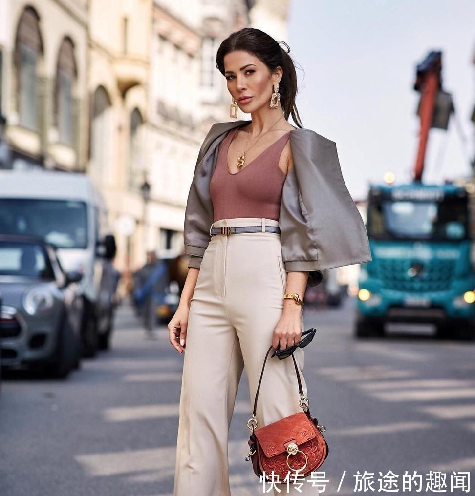 更上一层楼 女人戴“手镯”还是“手表”好看?三个理由告诉你,戴错很尴尬!