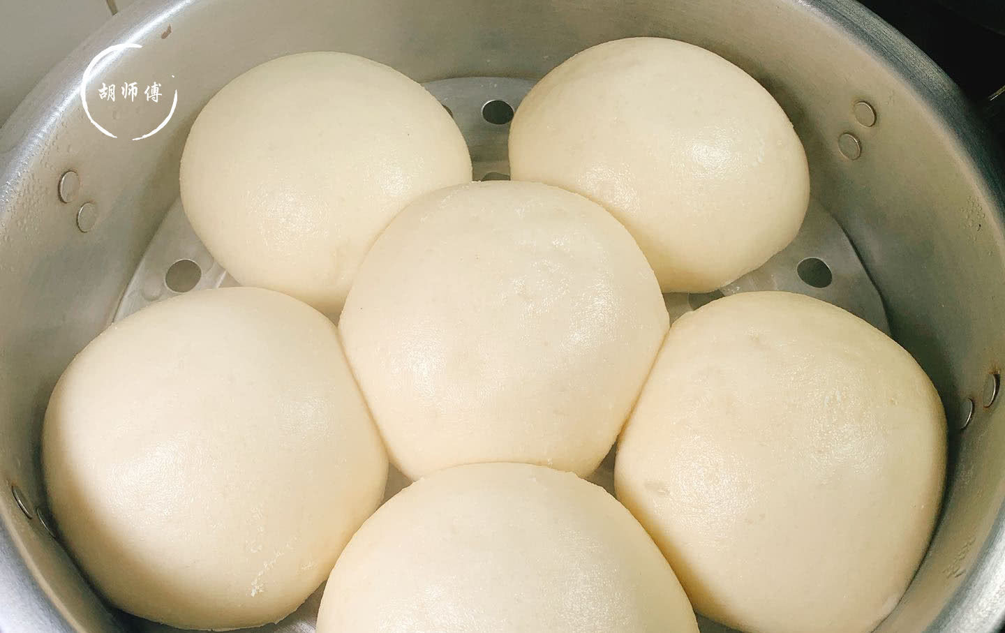 我做馒头时,不放酵母和泡打粉,只需一瓶饮料,馒头比面包都蓬松