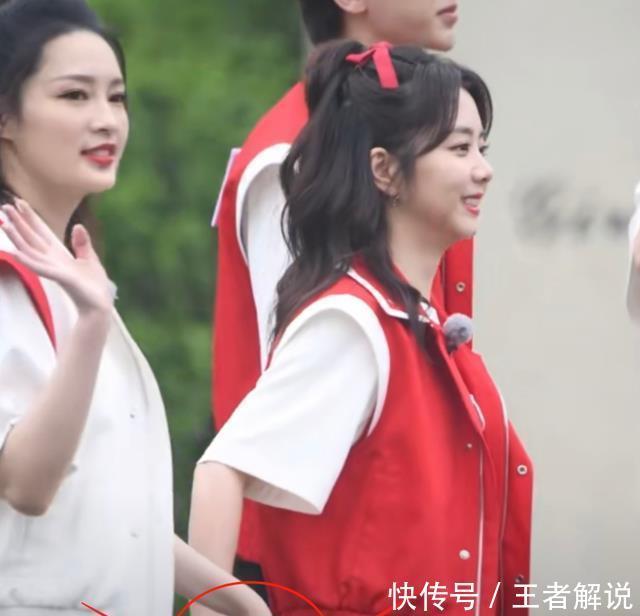 周笔畅 《奔跑吧》湖州路透,大家纷纷表示,谭松韵这个发量,李沁好白啊