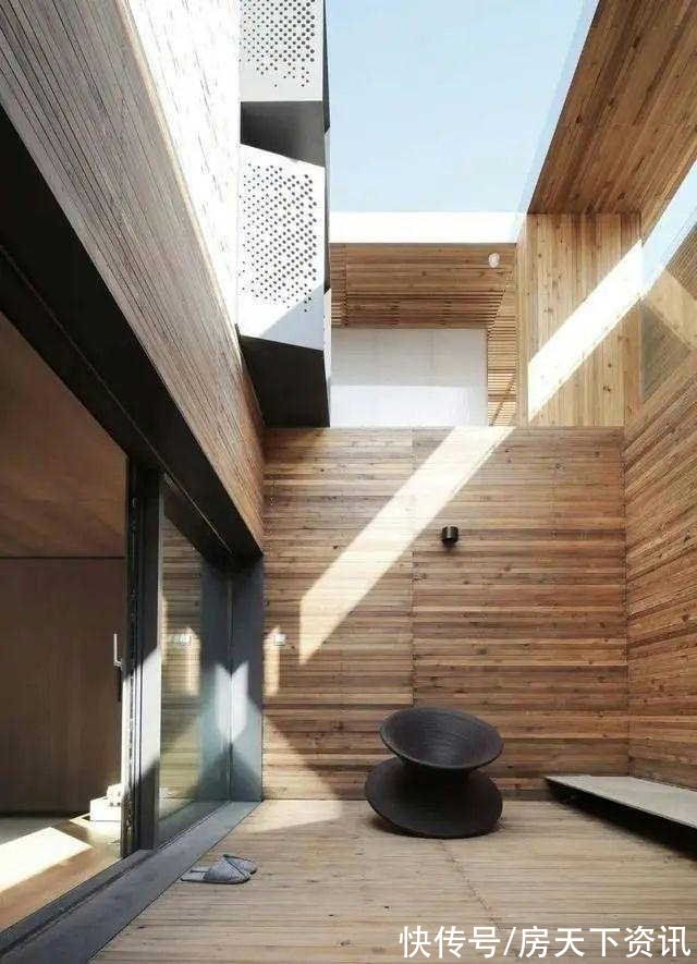 意外翻车？央美设计师建个“红砖毛坯房”花了132万 被网友疯狂吐槽……