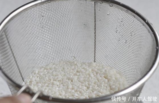 蒸肉粉怎么做52岁老阿姨拿手绝活,独一无二的好味道,比买的香