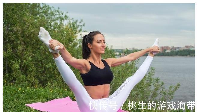 男人|女人睡觉分开腿,这些好处也许会喜从天降,第二个男人或许很喜欢