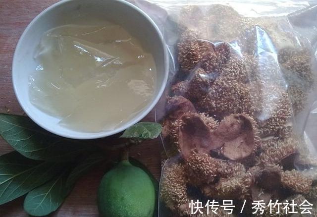 长在树上的“天然果冻”，山里小孩最爱吃，有谁认识吗