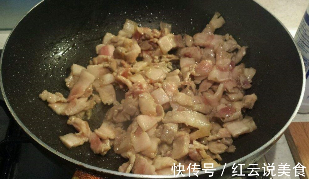 花菜第一步不是焯水，很多人做错啦，难怪炒出来的花菜不香不脆