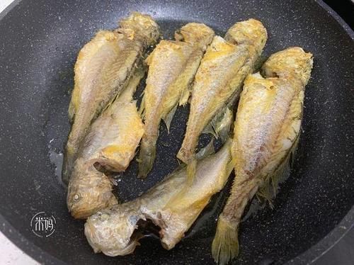 营养|遇上此鱼从不手软,一买就是20条,肉质鲜嫩营养高,开胃又下饭