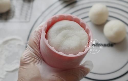 秋天最爱吃的小点心,做法简单零失败,一冲一揉搞定