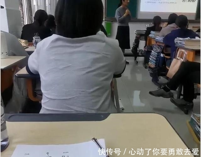 泪目|“我没有尽力,也没有放弃”家长会上,儿子的留言令宝妈瞬间泪目