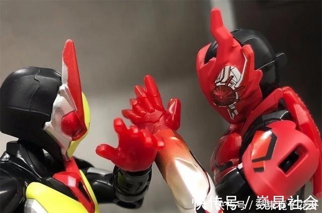 新规|假面骑士亚克蝎子,亚克零一装动赏析,新规造型纹理刻画清晰
