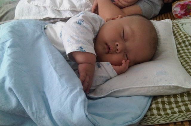 宝爸|“接生了一天全是男孩”,护士随口一个抱怨,让男孩家长心里一紧