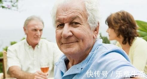 钙片|日常怎么预防骨质疏松?给你5个建议,希望你能牢记下来