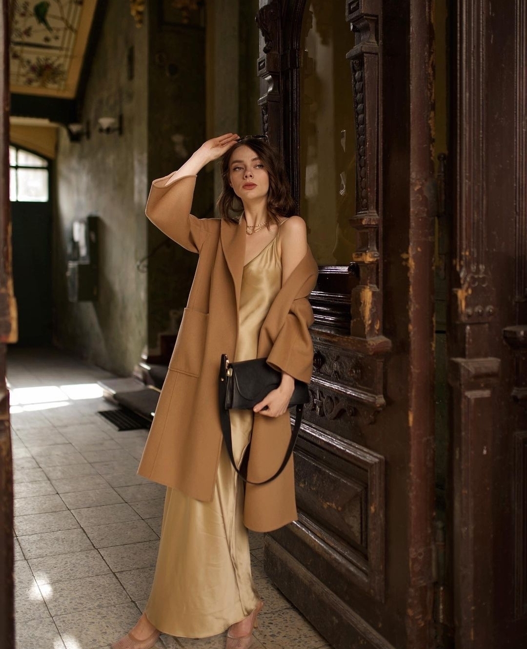 “同色系”确实显高级,但是不懂这3点法则,再怎么穿也不好看