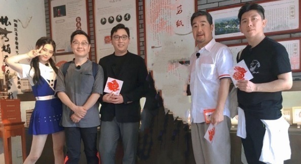 姜貞羽，徐藝洋因禍得福，人氣資源樣樣不差，彎道超車硬糖少女