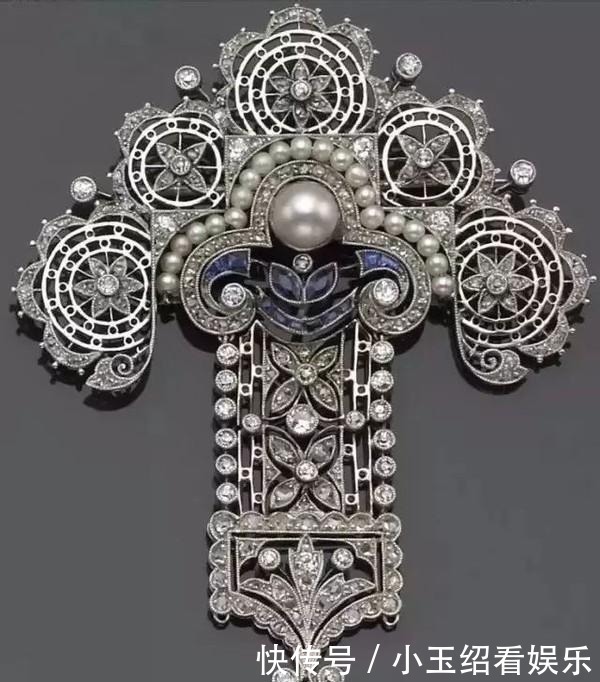 祖母绿宝石#令人屏住呼吸的古董珍珠首饰,百年传承,尽写典雅与奢华交织之美