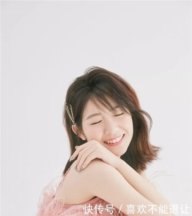 卷发|“渣女烫”早就过时了,今年巨乖的4种“发型”,8成女生都适合