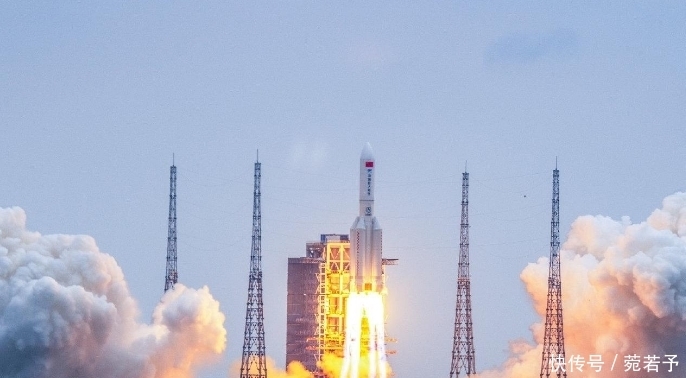 天和核心舱震惊NASA,柔性太阳电池翼从未见过,英法呼吁应共享