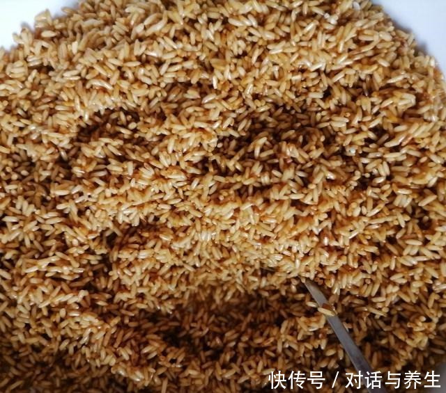 五香肉粽,鲜香软糯,浓郁醇厚