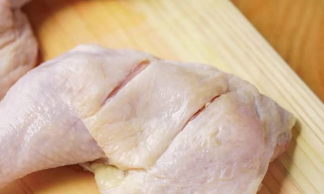 不用油炸却酥脆爆汁的脆皮大鸡腿,孩子们都爱吃!