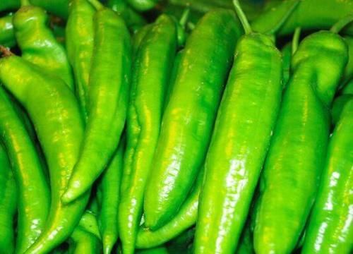 青椒遇上它，皮肤白了，气血也好了，女人不想满脸皱纹，可以试试