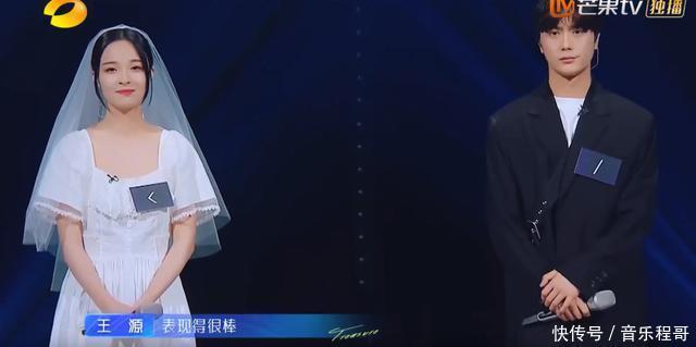 陆虎|宝藏歌手终于揭开名字,王源现场吃瓜,像极了吃瓜的你